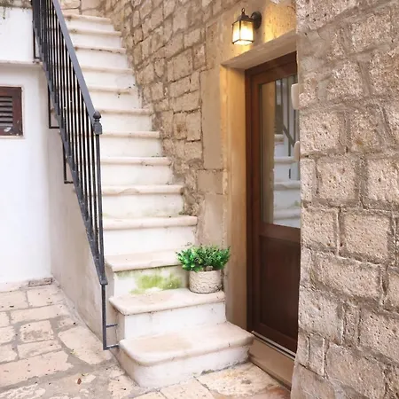 Le Stanze Di Maria-ingresso Autonomo Maria's Rooms-indipendent Entrance Penzion Giovinazzo